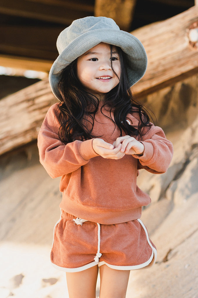 Rylee and store cru rainbow sweatshirt