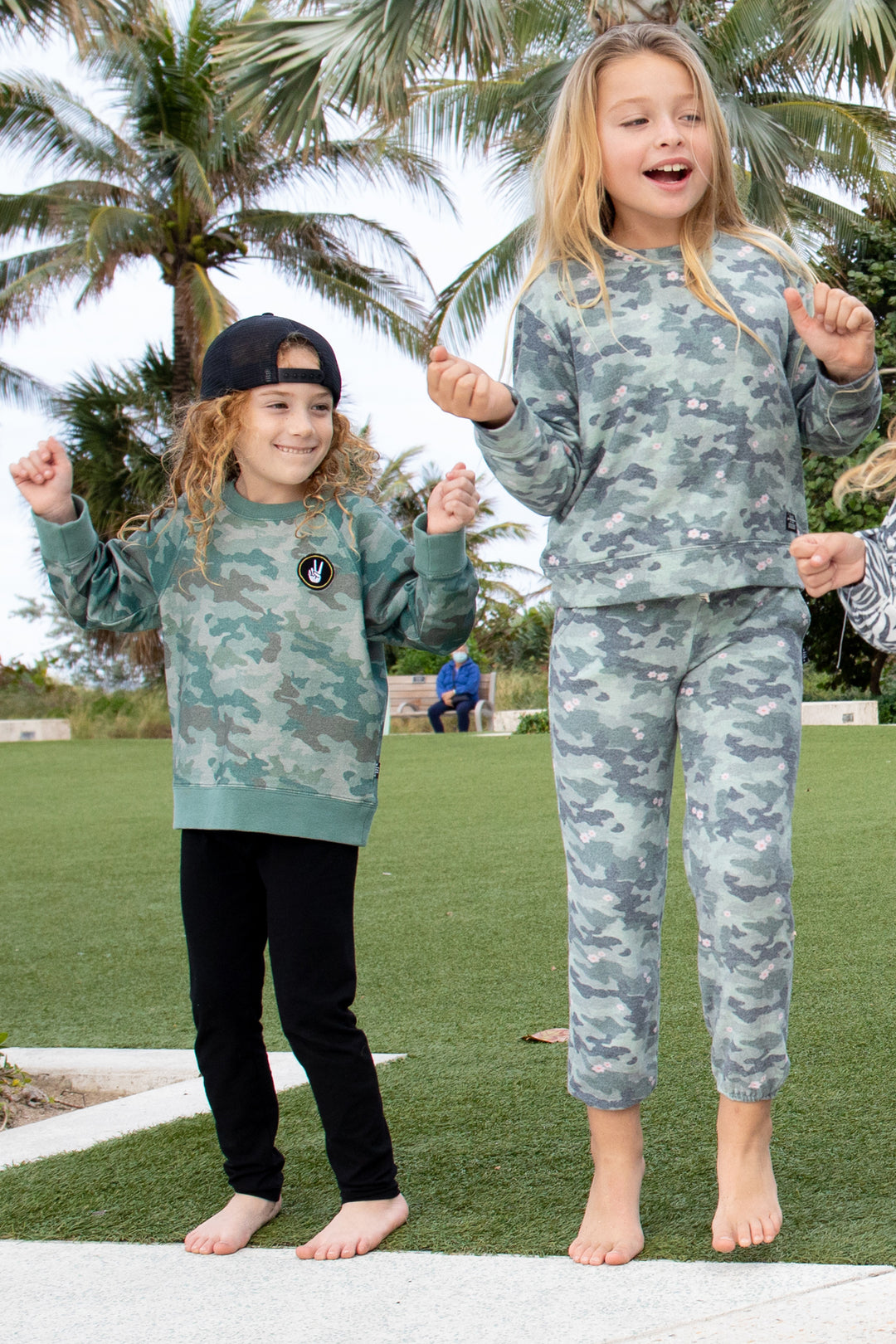 Girls camo sweatpants shop